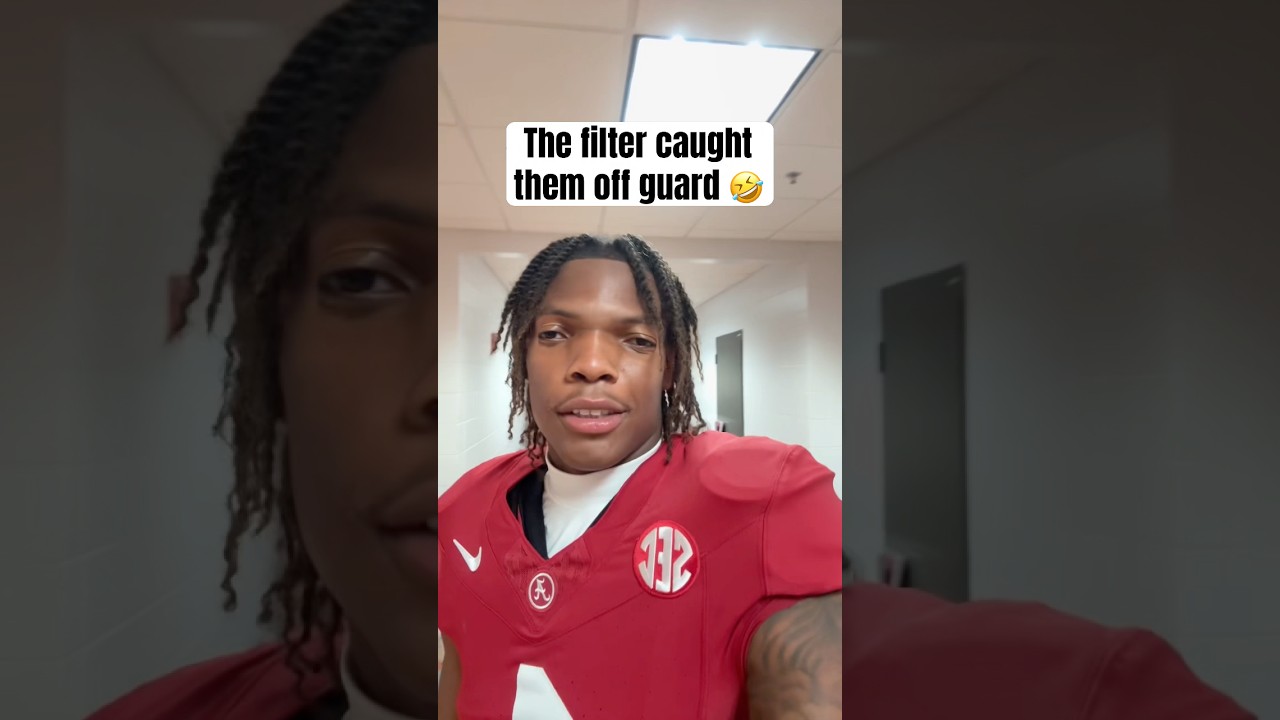 Alabama players with the wide eye filter 😭