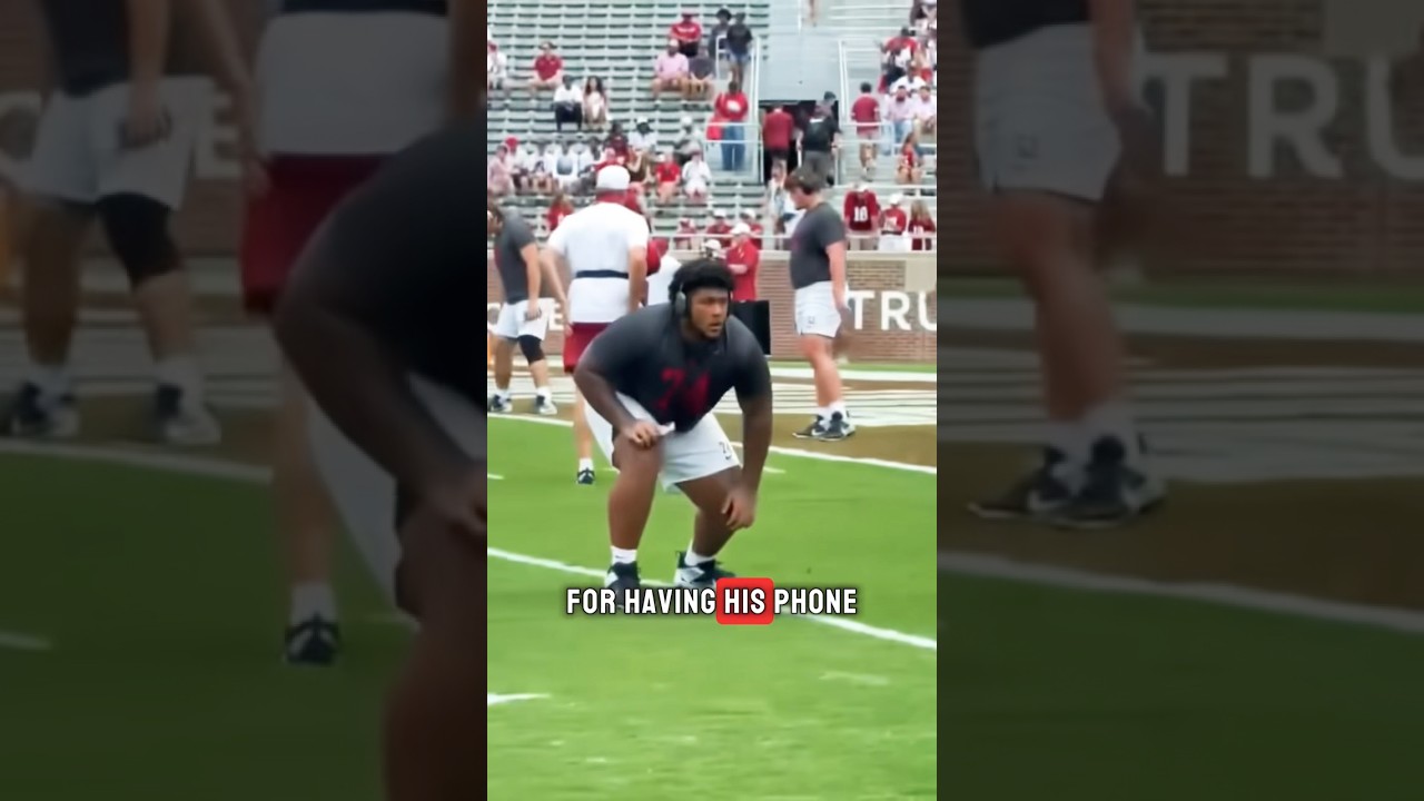 This Alabama player had his phone during warm ups! #shorts #alabama #collegefootball