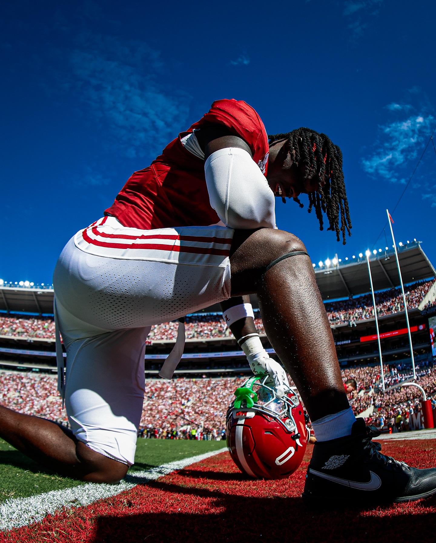 Deontae Lawson has been selected as a Quarterfinalist for the Lott IMPACT Trophy…