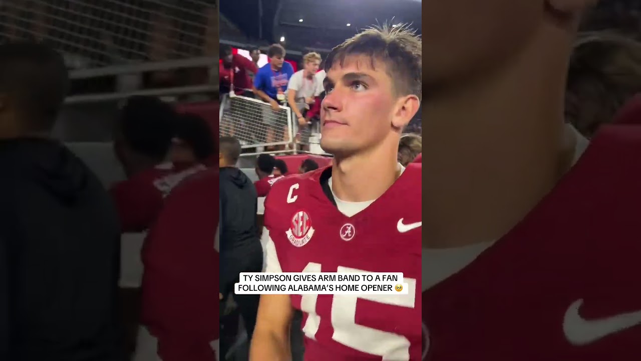 Ty Simpson gave his arm band to a young Alabama fan following the Crimson Tide’s 73-0 win over ULM🥹